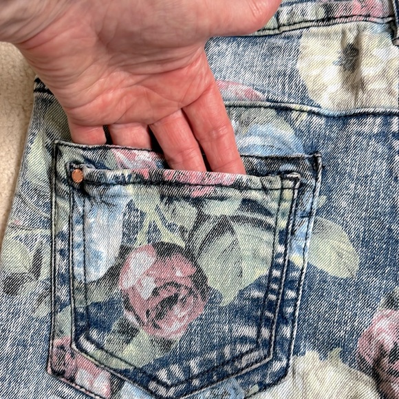 Y2K TINSEL Denim Couture garment wash floral jeans Size US 27/28 - Picture 5 of 12